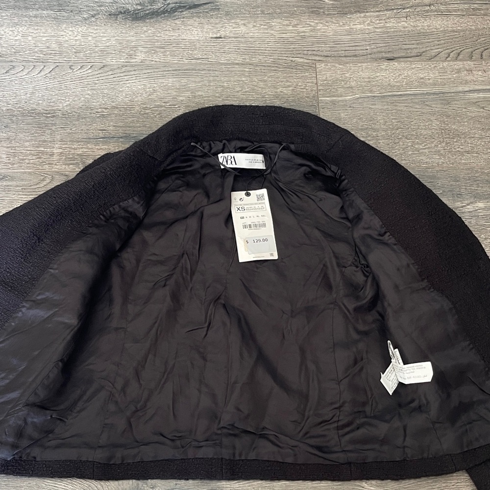 Zara Black Blazer with Gold Buttons - Picture 6 of 10